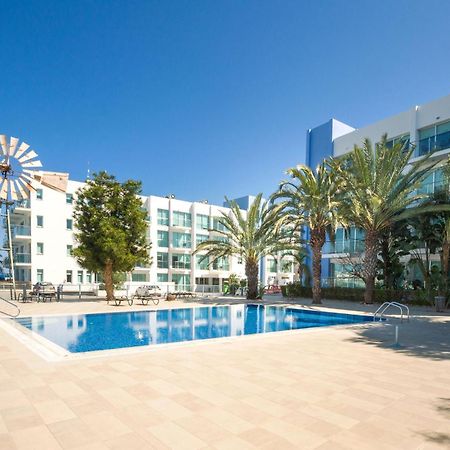 Lucile - Coralli Beachfront Apartment Paralimni Dış mekan fotoğraf